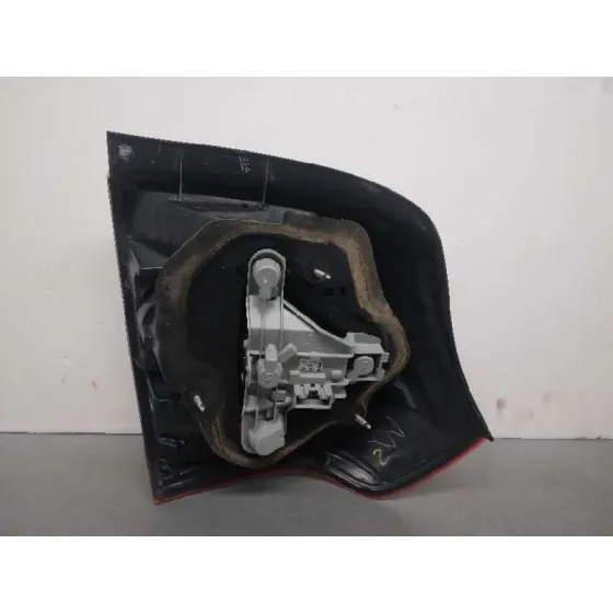 Piloto Trasero Izquierdo para Toyota Corolla (E12)