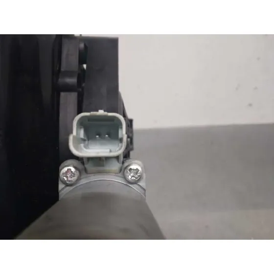 Elevalunas Delantero Derecho para Nissan Qashqai (J11)