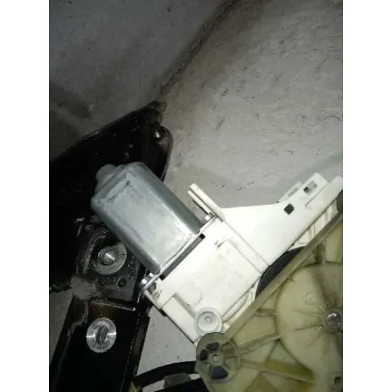 Elevalunas Delantero Izquierdo para Audi A6 Allroad Quattro (4Fh)