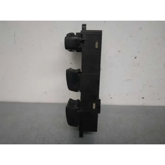 Mando Elevalunas Delantero Izquierdo para Nissan Almera (N16/E)