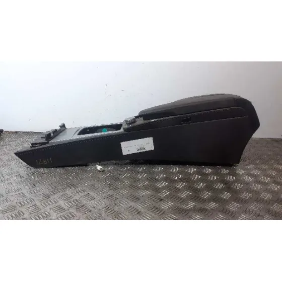 Apoyabrazos Central para Mercedes-Benz Clase C (W204) Familiar