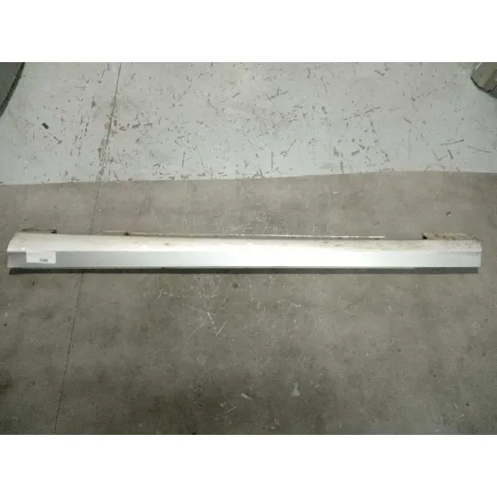 Faldon Lateral para Mercedes-Benz Clase C (W204) Familiar