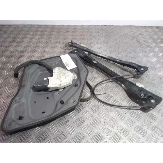 Elevalunas Delantero Derecho para Skoda Superb Combi (3T5)