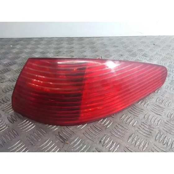 Piloto Trasero Derecho para Peugeot 607 (S1)