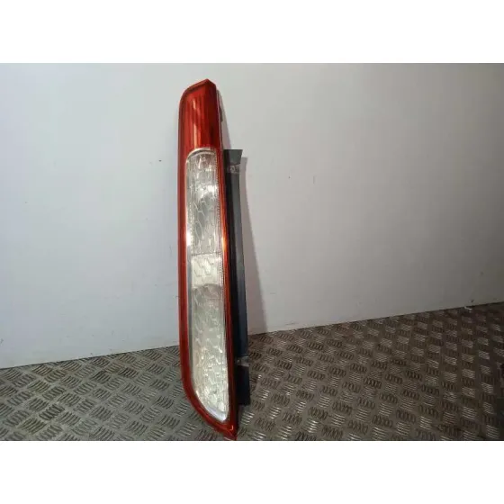 Piloto Trasero Izquierdo para Ford Focus Lim. (Cb4)