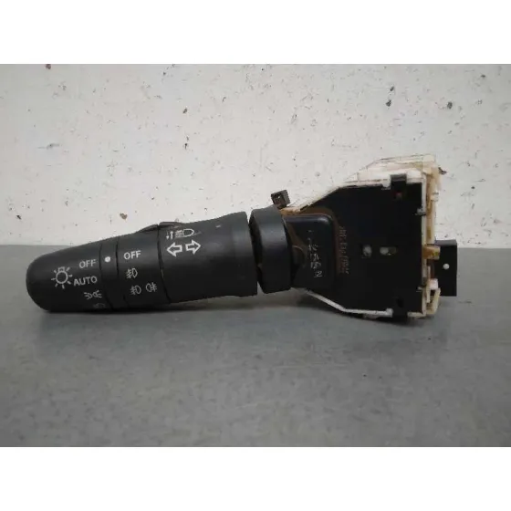 Mando Luces para Nissan Nv 200 (M20)