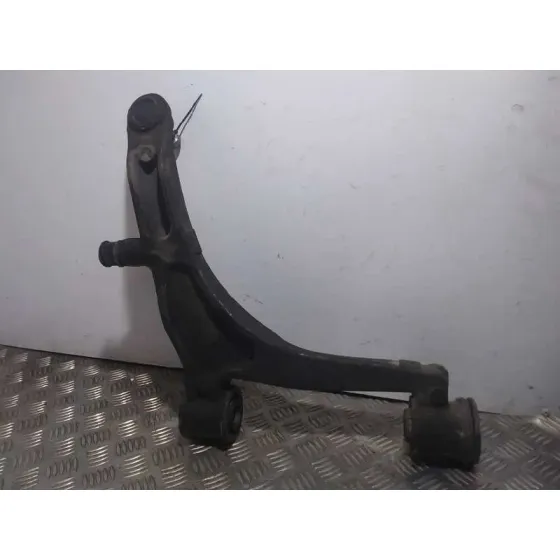 Brazo Suspension Inferior Delantero Izquierdo para Nissan Interstar Mod. 04 (X70)