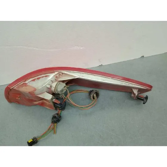 Piloto Trasero Izquierdo para Peugeot 607 (S1)