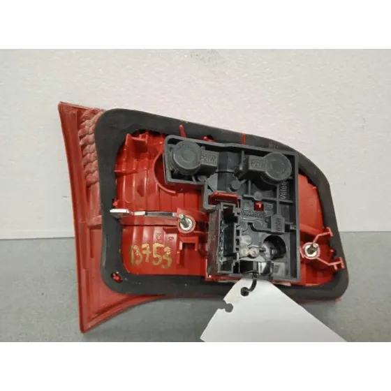 Piloto Trasero Derecho Interior para Audi A6 Avant (4F5)