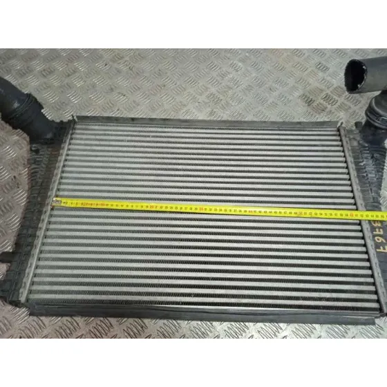 Intercooler para Volkswagen Golf V Berlina (1K1)