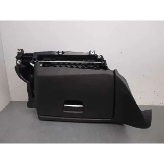 Guantera para Bmw Serie 1 Coupe (E82)