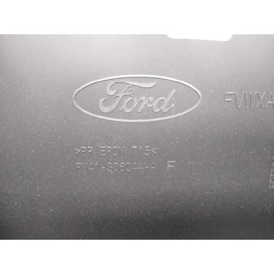 Guantera para Ford Kuga (Cbs)