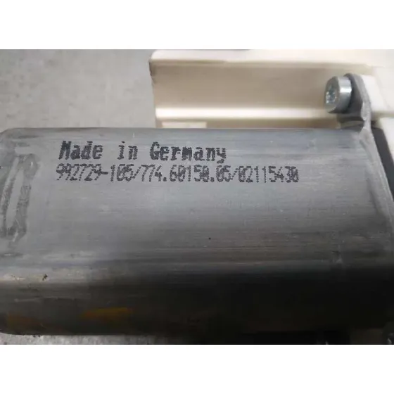 Motor Elevalunas Delantero Izquierdo para Volkswagen Passat Berlina (3C2)