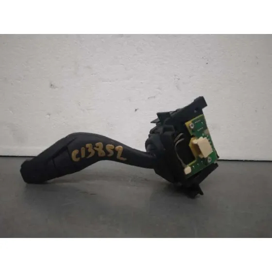 Mando Limpia para Ford Kuga (Cbs)