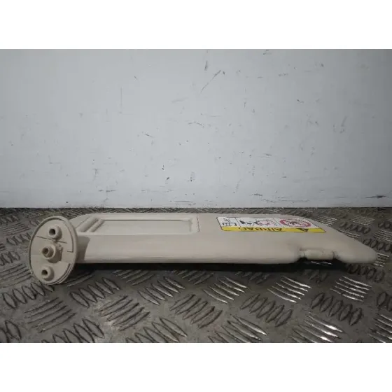 Parasol Derecho para Toyota Corolla (E18)