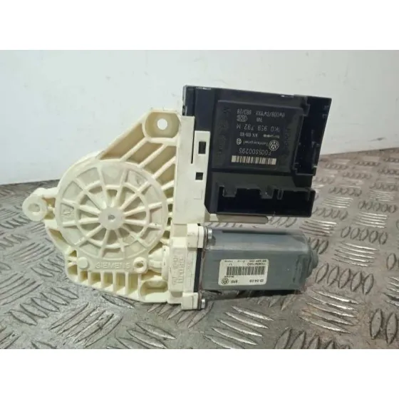 Motor Elevalunas Delantero Derecho para Volkswagen Passat Berlina (3C2)