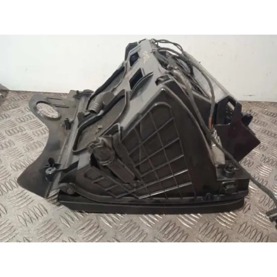 Guantera para Volkswagen Passat Berlina (3C2)