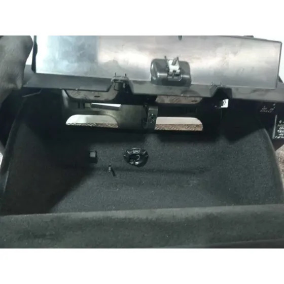 Guantera para Volkswagen Passat Berlina (3C2)