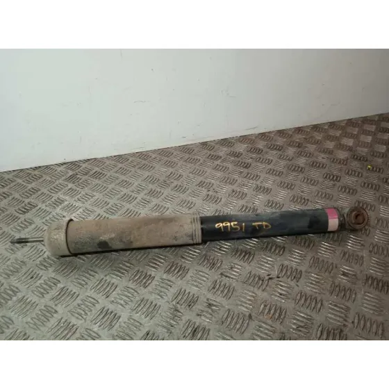 Amortiguador Trasero Derecho para Nissan Pulsar (C13)