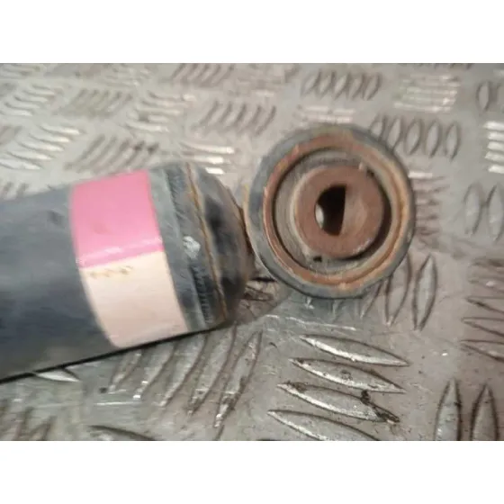 Amortiguador Trasero Derecho para Nissan Pulsar (C13)
