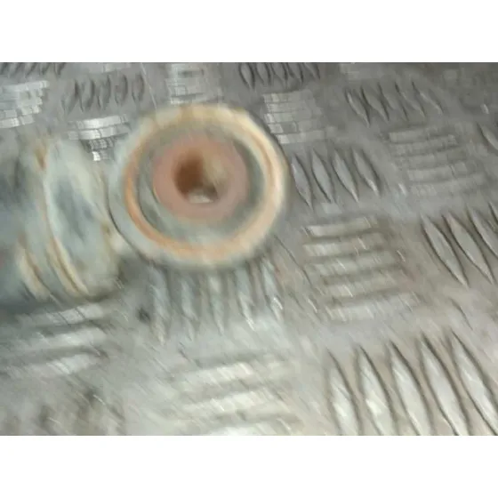 Amortiguador Trasero Izquierdo para Nissan Pulsar (C13)