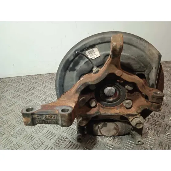 Mangueta Delantera Derecha para Nissan Pulsar (C13)
