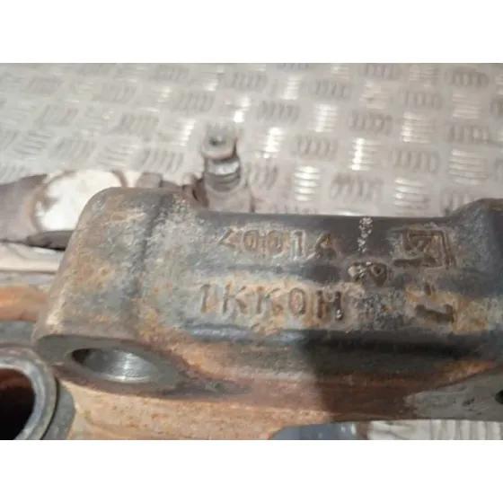 Mangueta Delantera Derecha para Nissan Pulsar (C13)