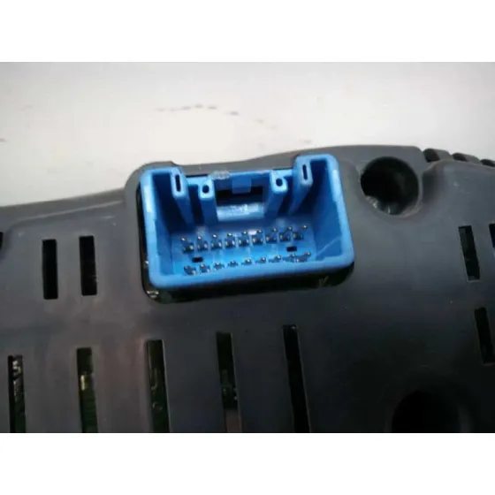 Cuadro Instrumentos para Toyota Avensis Wagon (T25)