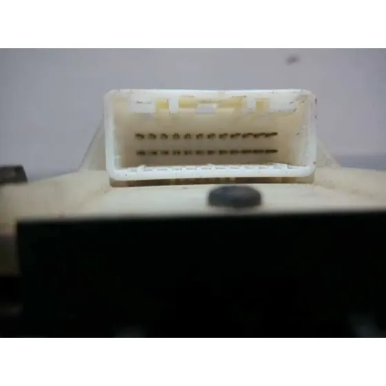 Mando Elevalunas Delantero Izquierdo para Toyota Avensis Wagon (T25)