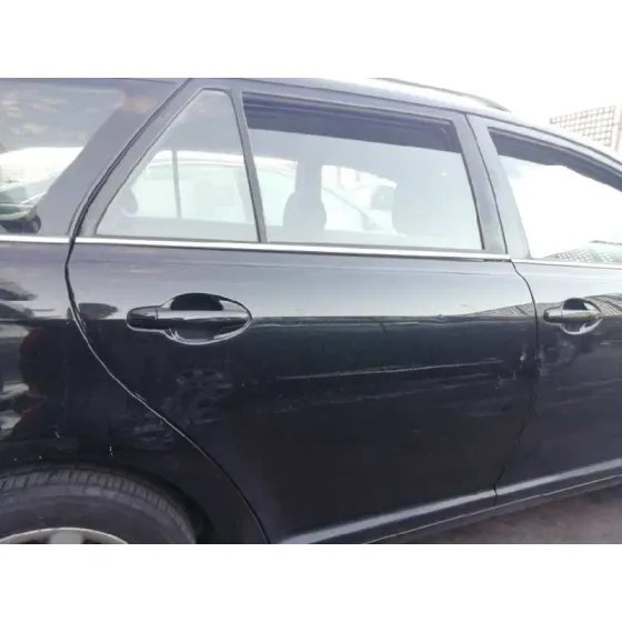 Puerta Trasera Derecha para Toyota Avensis Wagon (T25)