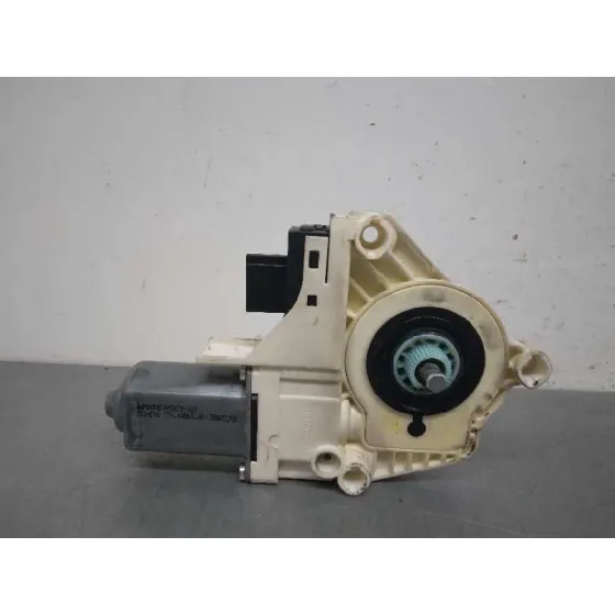 Motor Elevalunas Delantero Izquierdo para Audi A6 Berlina (4F2)