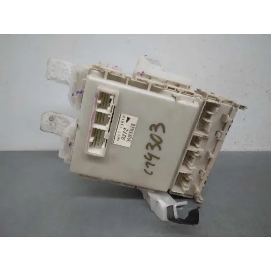 Caja Reles / Fusibles para Toyota Prius (Nhw20)