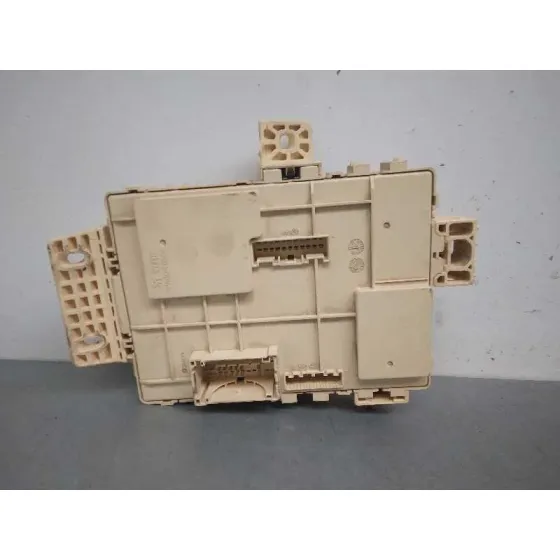 Caja Reles / Fusibles para Kia Pro_Cee'd ( )