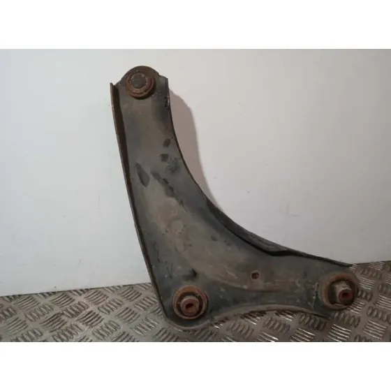 Brazo Suspension Inferior Delantero Izquierdo para Nissan Pulsar (C13)