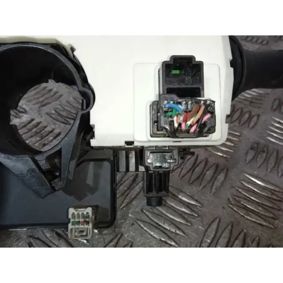 Mando Multifuncion para Nissan Pulsar (C13)