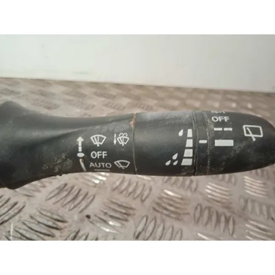 Mando Multifuncion para Nissan Pulsar (C13)