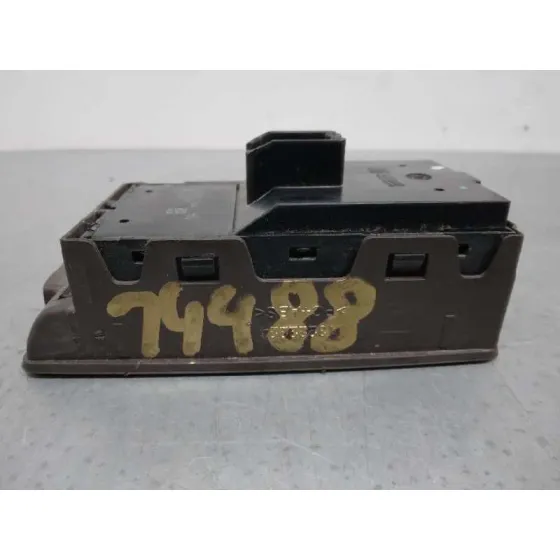 Mando Elevalunas Delantero Izquierdo para Opel Insignia Berlina