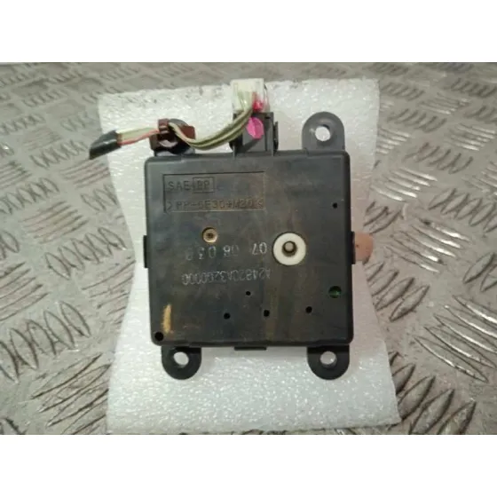 Motor Apertura Trampillas Climatizador para Nissan Qashqai (J10)