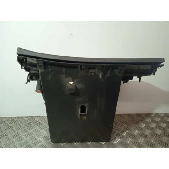 Guantera para Nissan Qashqai (J10)