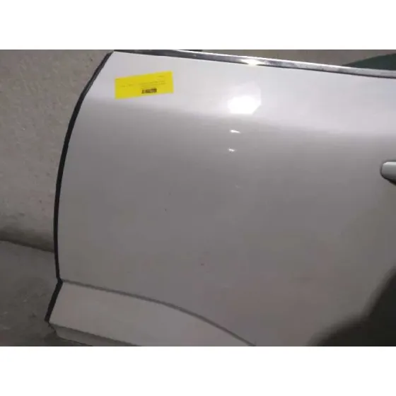 Puerta Trasera Izquierda para Renault Megane Iv Berlina 5P