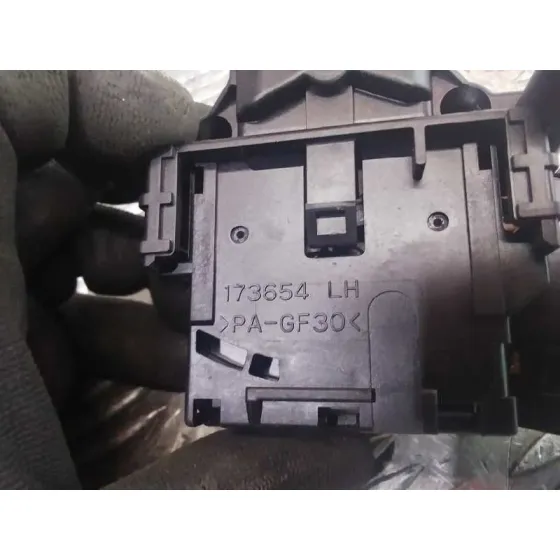 Mando Limpia para Toyota Avensis Berlina (T25)