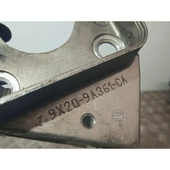 Soporte Bomba Inyeccion para Jaguar Xf