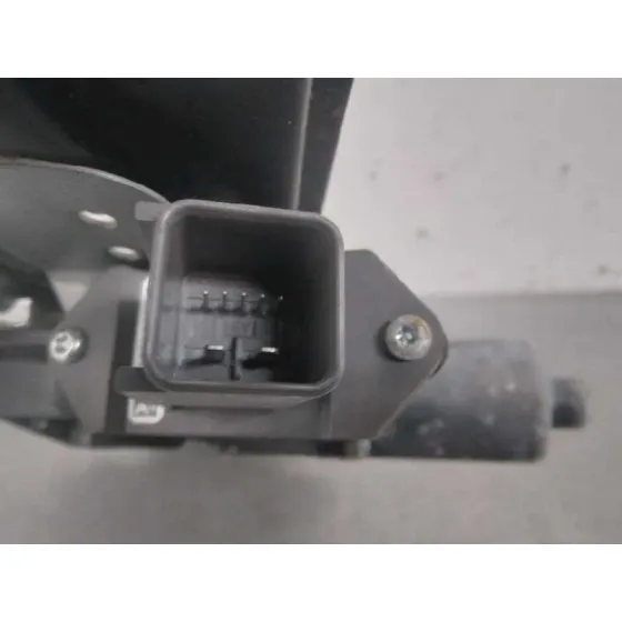 Elevalunas Delantero Derecho para Opel Astra J Gtc