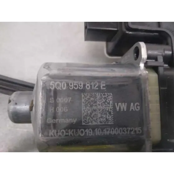 Elevalunas Trasero Derecho para Seat Leon (5F1)