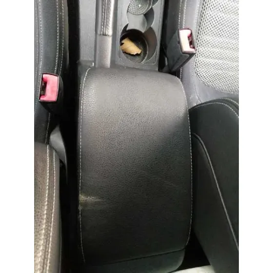 Apoyabrazos Central para Volkswagen Scirocco (137)