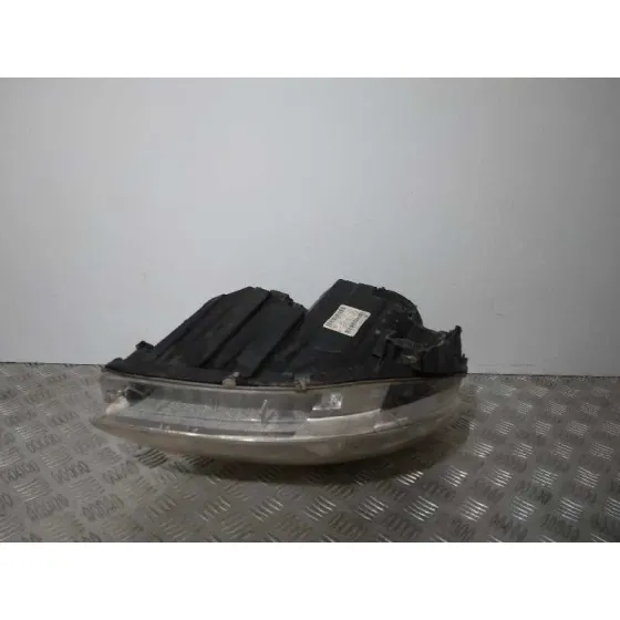Faro Derecho para Mercedes-Benz Clase B (W245)