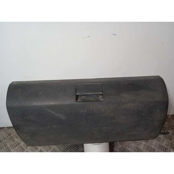 Guantera para Mercedes-Benz Clase B (W245)