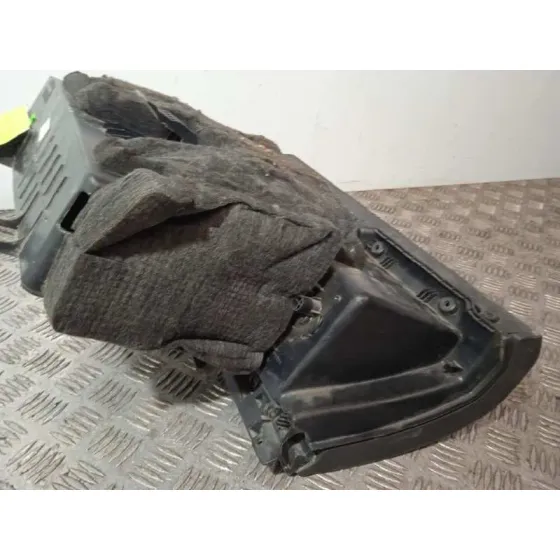 Guantera para Mercedes-Benz Clase B (W245)