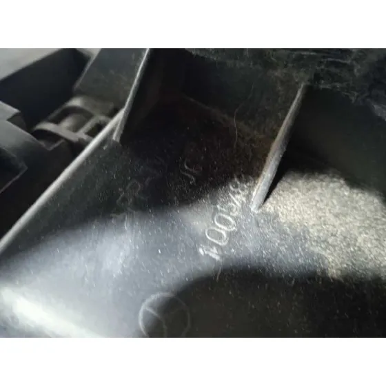 Guantera para Mercedes-Benz Clase B (W245)