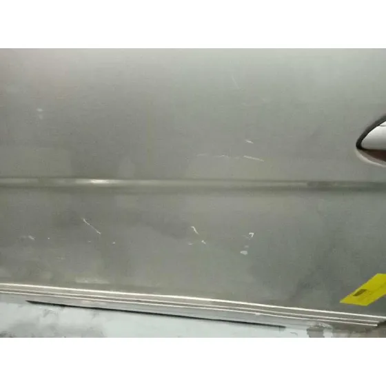 Puerta Trasera Izquierda para Mercedes-Benz Clase B (W245)